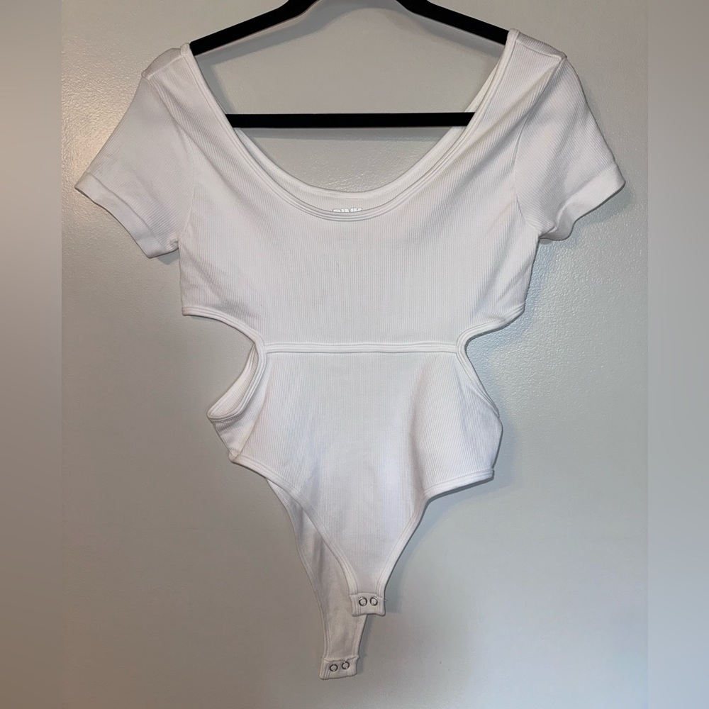 PINK Victoria's Secret White Ribbed Scoop Cut Out Bodysuit New Without Tags